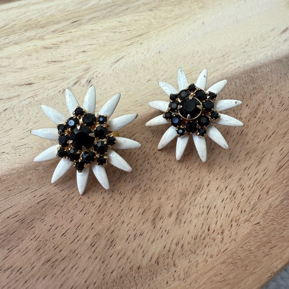 Vintage Vendome Signed Clip On Earrings - Picture 10 of 11